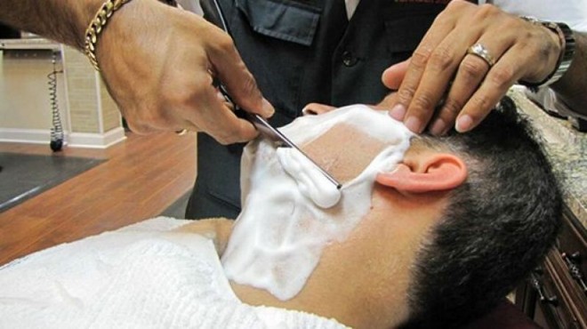 İzmir'de jiletle sakal tıraşı ve makyaj yasağı kaldırıldı