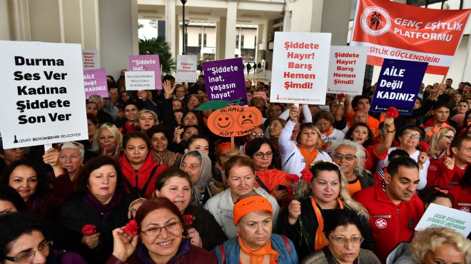 İzmir'de kadına şiddete ayakkabılı isyan!