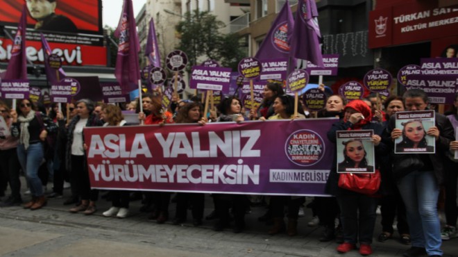 İzmir'de kadınlar tek yürek: Asla yalnız yürümeyeceksin!