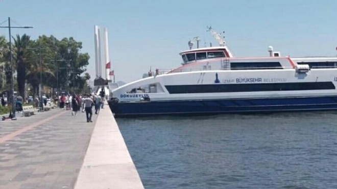 İzmir de korkutan kaza: Vapur karaya çarptı!