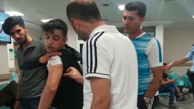 İzmir'de liselilerin kanlı kavgası: 4 yaralı!