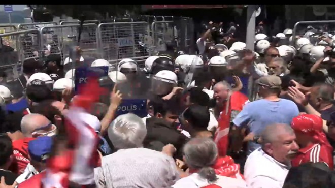 İzmir de miting öncesi polis müdahalesi