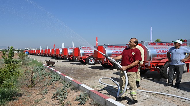 İzmir'de ormanlık bölgelere tanker takviyesi