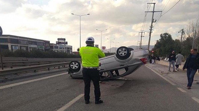 İzmir de otomobil takla attı: 1 ölü, 4 yaralı