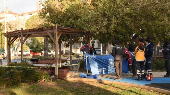 İzmir de parkta erkek cesedi bulundu