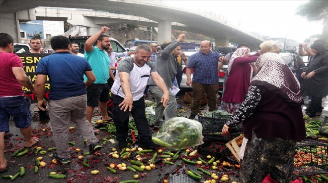 Belediye önünde 'kasa kasa' pazarcı isyanı, CHP'den AK Parti'ye sert tepki!