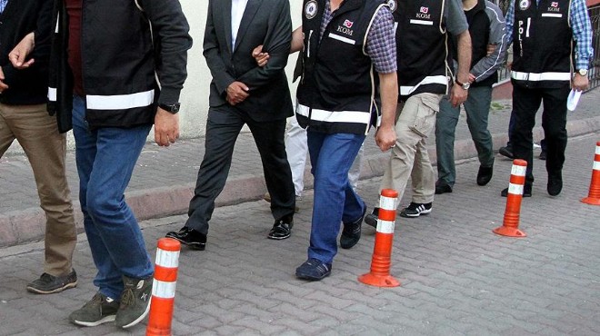İzmir'de polis ve MİT'ten FETÖ'nün yeni yapılanmasına büyük darbe