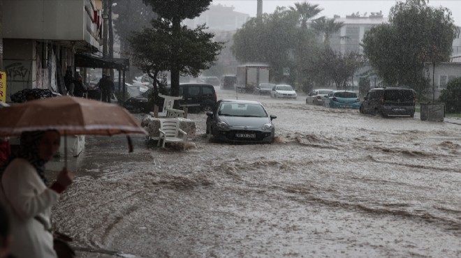 İzmir de sağanak çilesi!