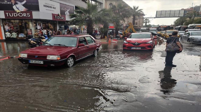 İzmir'de sağanak sürprizi!