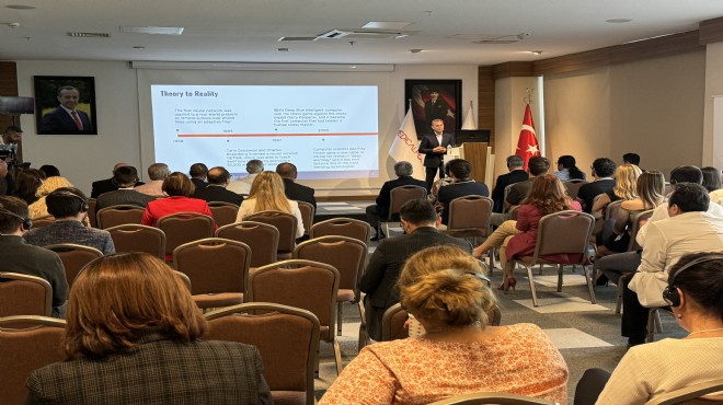 İzmir'de 'sağlıkta yapay zeka' semineri