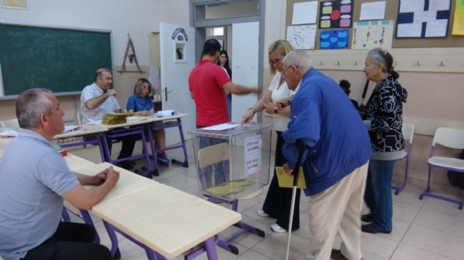 İzmir'de sandık manzaraları!