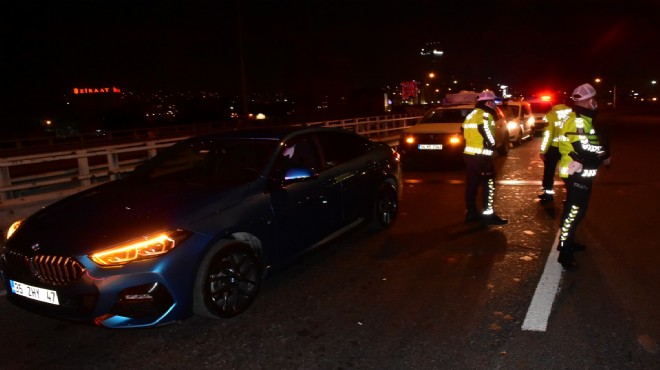 İzmir'de sokağa çıkma yasağında kovalamaca