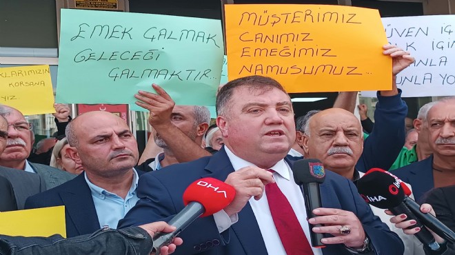 İzmir de taksicilerden  korsana hayır  eylemi