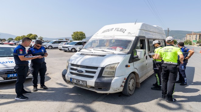 İzmir'de servislere sıkı denetim: Korsan araçlara 60 gün men!