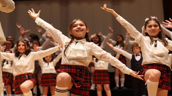 İzmir de uluslararası festival start aldı