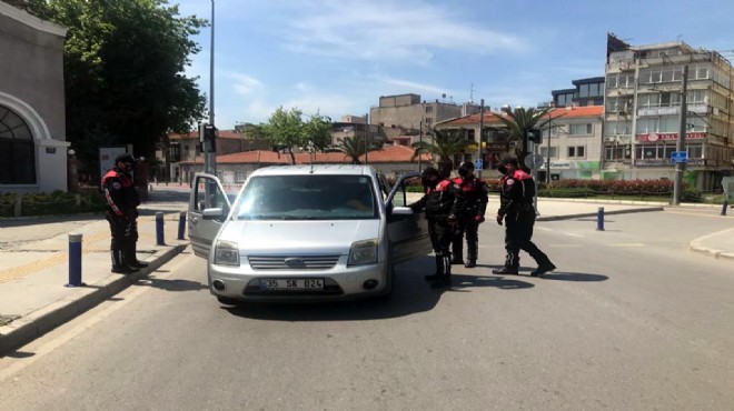 İzmir'de yasağa uymayanlara ceza yağdı!