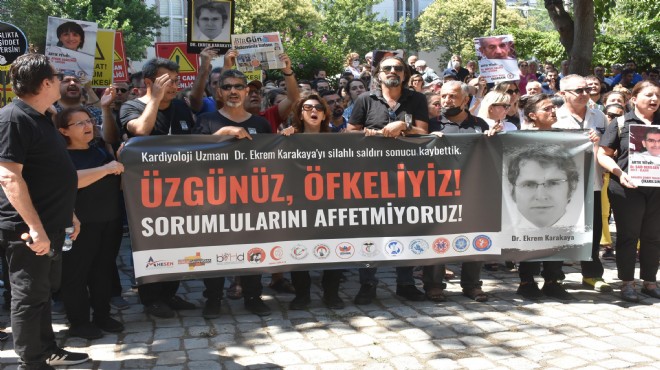 İzmir de caddeden taşan isyan: Sağlıkçılar o yolu kapattı!