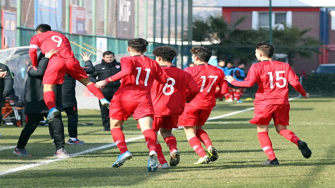 İzmir'deki finalde şampiyon Türkiye!