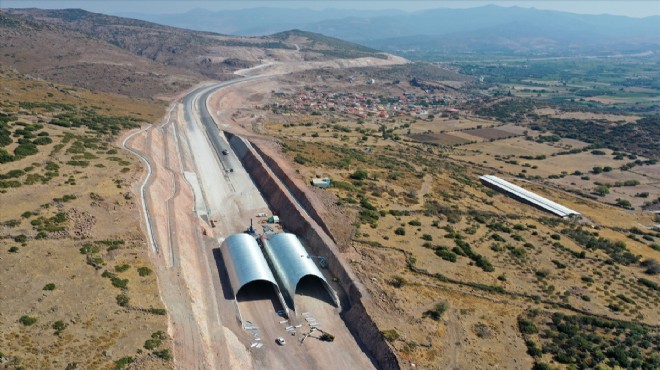 İzmir'den Çandarlı'ya ulaşım 40 dakikaya iniyor:  Ne zaman hizmete girecek?