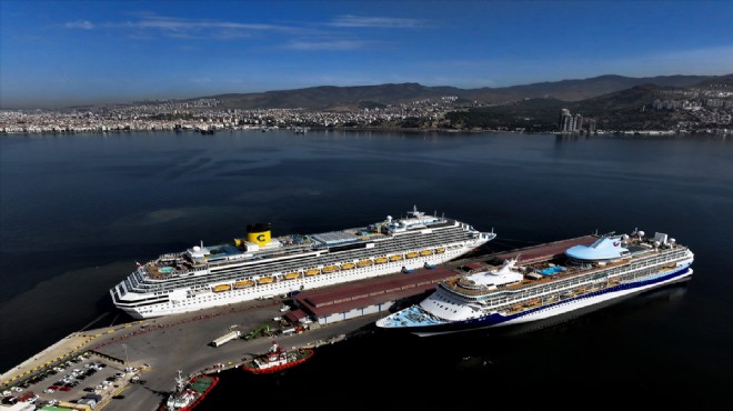 İzmir e kruvaziyer dopingi: Binlerce turist getirdi
