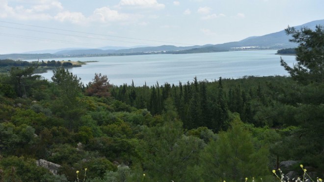 İzmir in barajlarında endişelendiren tablo!