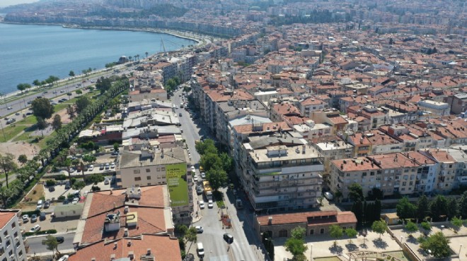 İzmir in büyük caddesinde çift yöne dönüş!