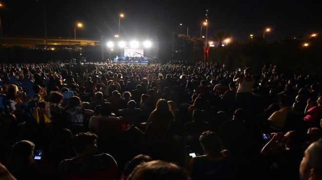 İzmir in genç grupları  çim de sahne alacak