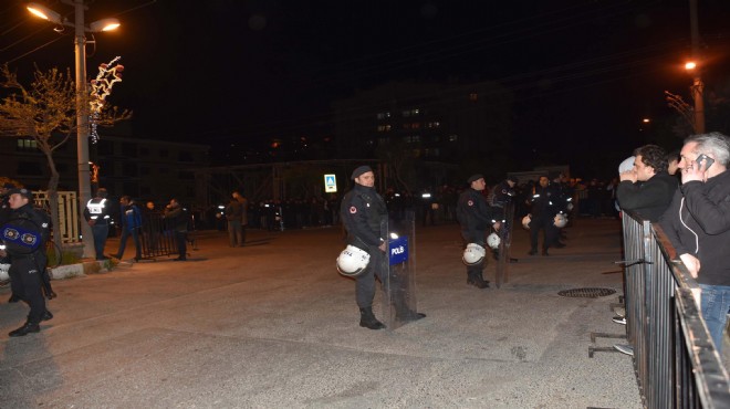 İzmir in nefes kesen sandığı: Kıyasıya yarış, TOMA lı önlem, eski başkanın zaferi!