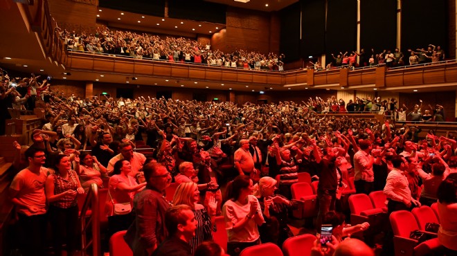 İzmir'in sanat arenası sezonu rekorla kapattı