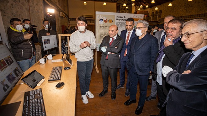 İzmir'in yeni kültür platformu 'İzmir Art' vitrine çıktı!