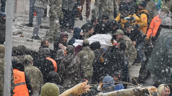 İzmir iş dünyasından deprem teyakkuzu!