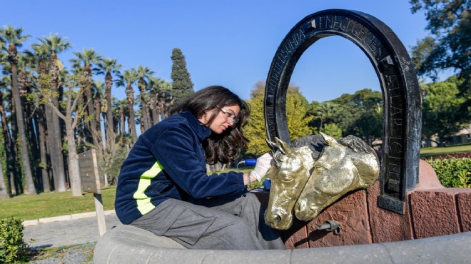 İzmir kent belleğinin sessiz tanıkları
