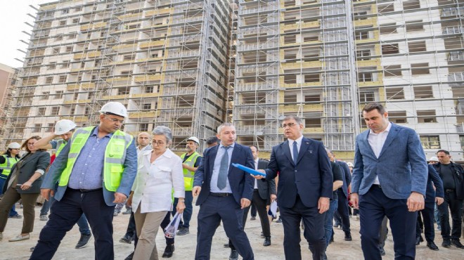 İzmir kentsel dönüşümde hız kesmiyor: Tugay proje için sahaya indi!