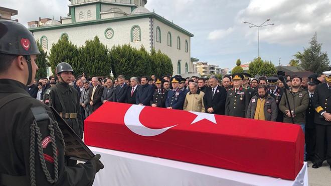 İzmir şehidini uğurladı