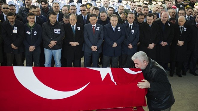 İzmir şehitleri son yolculuğuna uğurlandı