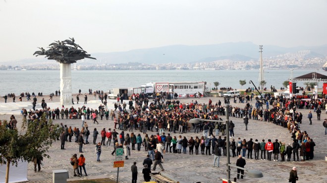 İzmir üçüncü kez iyilik için buluştu