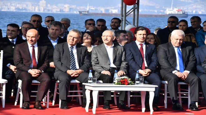 İzmir yeni meydanına miting gibi açılışla kavuştu: Kılıçdaroğlu ve Kocaoğlu'ndan çarpıcı mesajlar