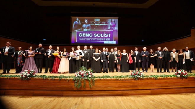 İzmir'de genç solistler rüzgarı: Ödüller sahiplerini buldu!