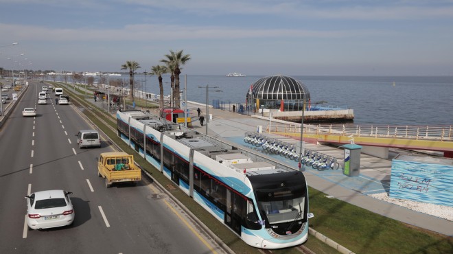 İzmir'de tramvay 50 milyon yolcu taşıdı