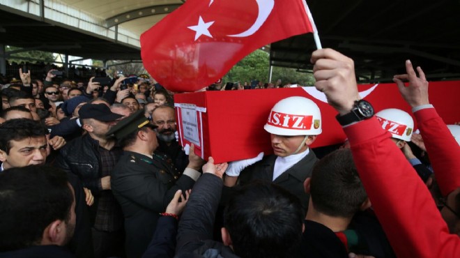 İzmir’de yürek yakan gün: Afrin şehitlerine veda...