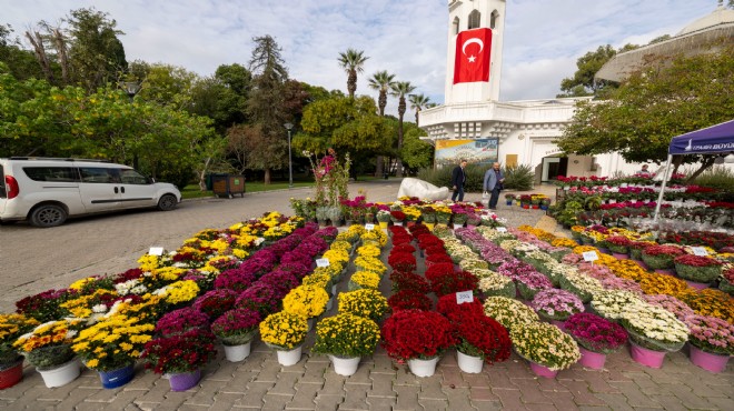 İzmir’in renkli festivali Kültürpark’ta kapılarını açtı