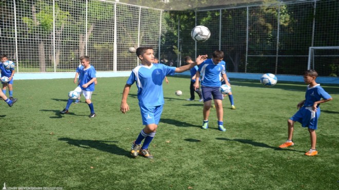 İzmirli çocuklar için renkli yaz tatili
