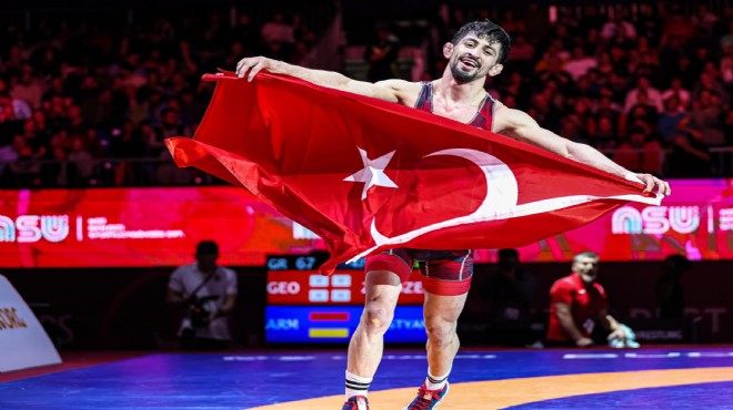 İzmirli Kerem dünya şampiyonu oldu