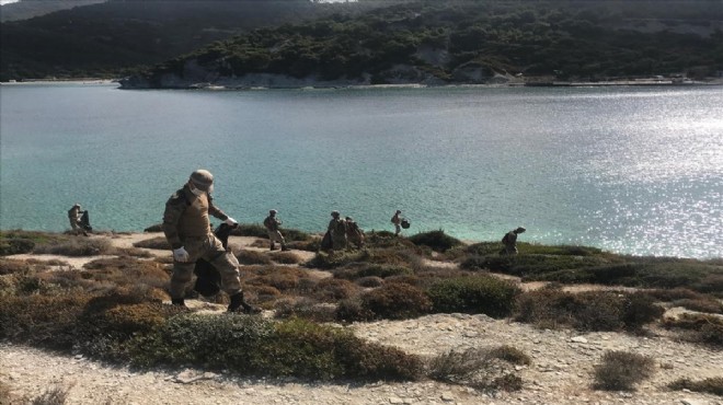 Jandarmadan Foça da çevre ve deniz temizliği