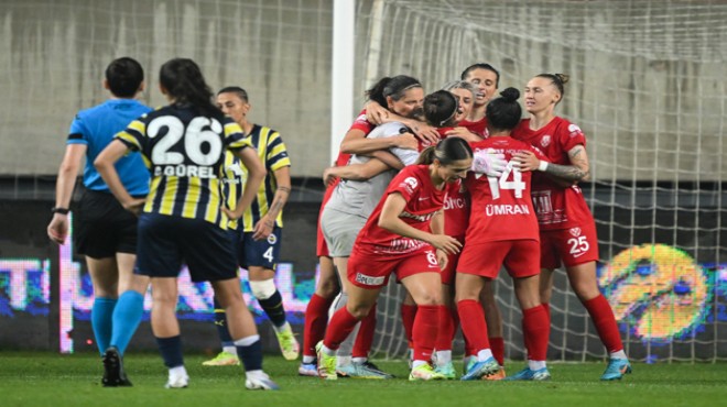 Kadın Futbol Süper Ligi nde şampiyon İzmir de belli oldu
