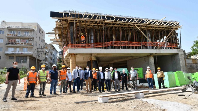 Karabağlar'da eğitim merkezi hızla yükseliyor