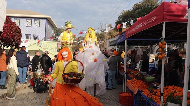 Karaburun'da mandalina şöleni!