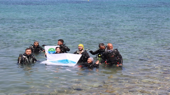 Karaburun'da hayalet ağlar temizlendi