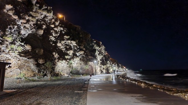 Karaburun’un yeni cazibe merkezi: Karayelaltı