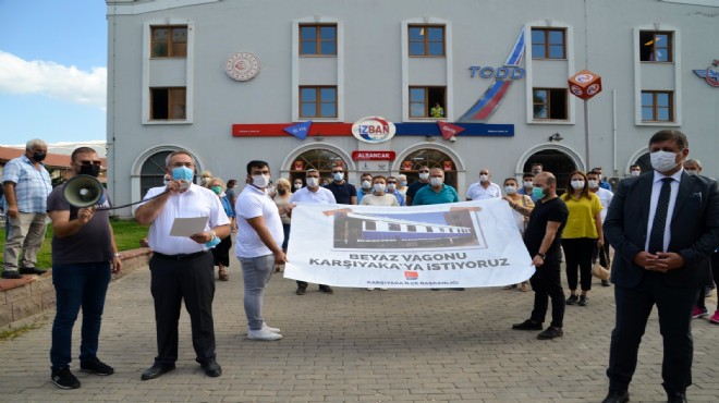 Karşıyaka 'Beyaz Vagon' için imza topluyor